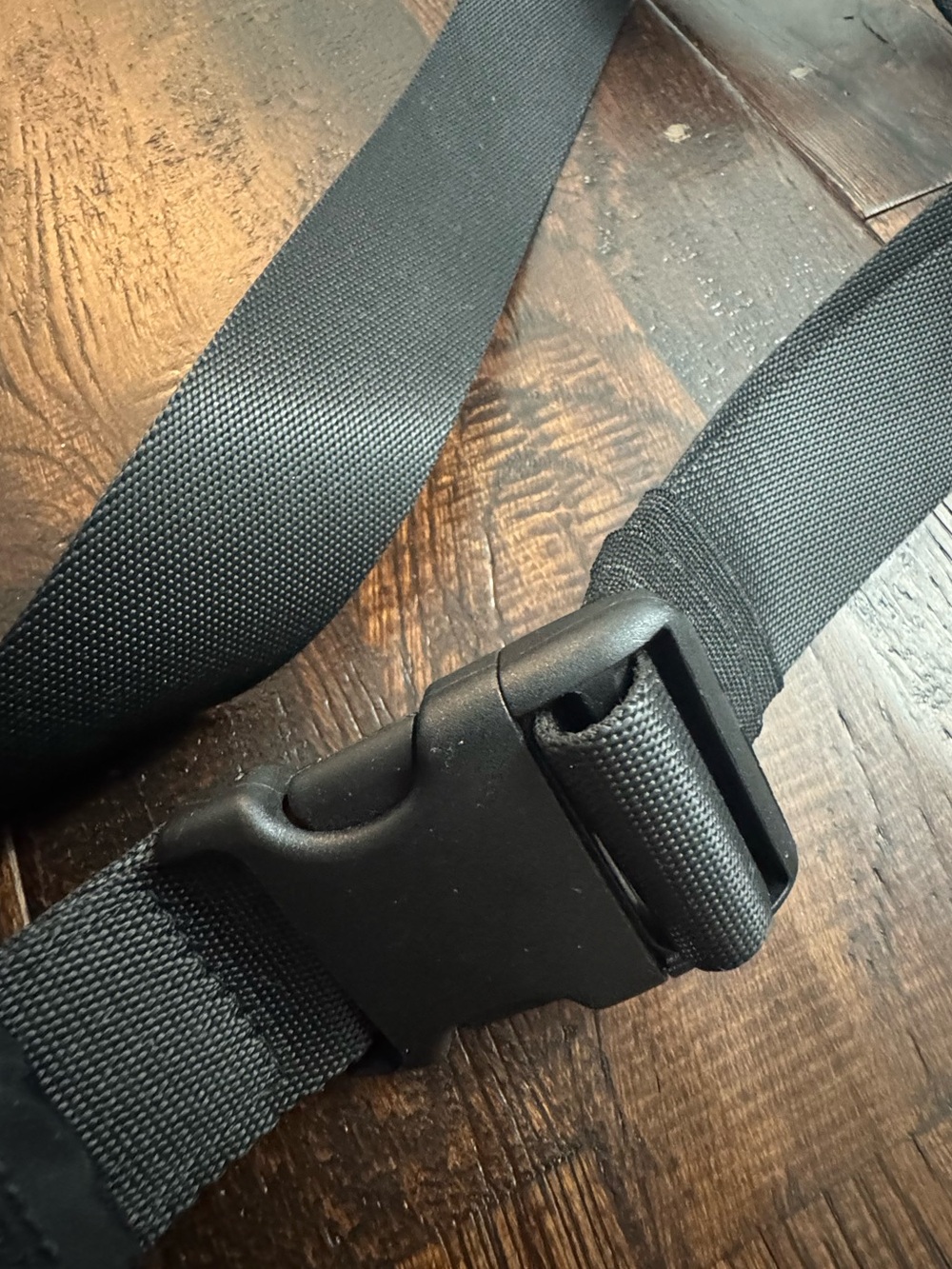 lululemon athletica Black Waist Pack Sling Belt Bag - Picture 7 of 15